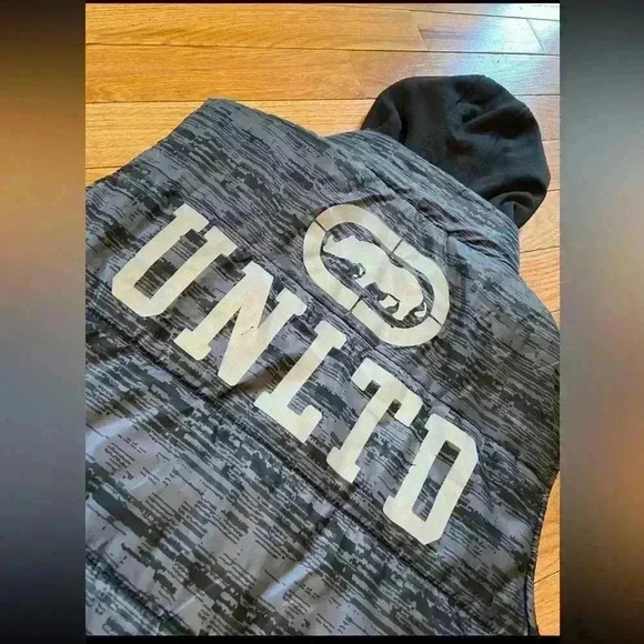 Ecko Unltd Hoodie Puffer Vest Mens Size XXL Zip Closure Pocket Gray Camo Print - Picture 2 of 16